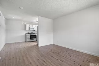 Photo #5: 240005010 Listing