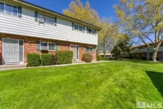 Photo #3: 240005035 Listing