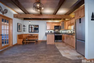 Photo #4: 240005057 Listing