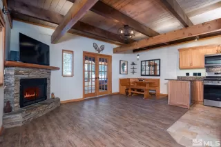 Photo #5: 240005057 Listing