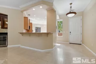 Photo #3: 240005130 Listing