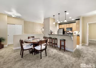 Photo #6: 240005462 Listing 