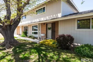 Photo #2: 240005481 Listing