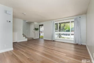 Photo #4: 240005481 Listing