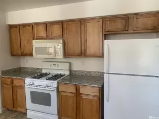 Photo #6: 240005483 Listing 