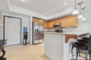 Photo #5: 240005496 Listing