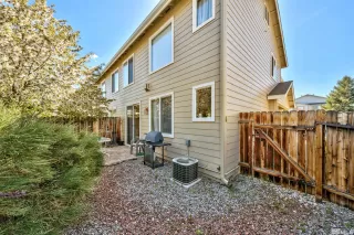 Photo #3: 240005504 Listing