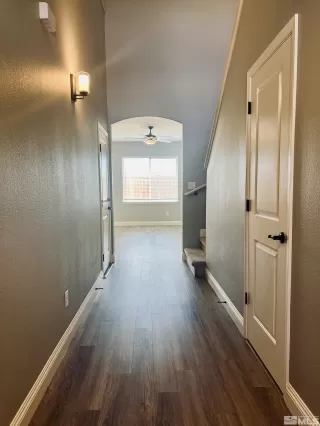 Photo #4: 240005541 Listing