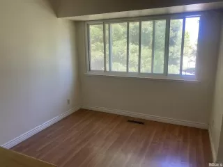 Photo #4: 240005567 Listing