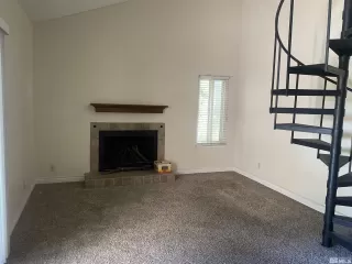 Photo #6: 240005567 Listing