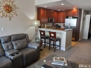 Photo #4: 240005597 Listing