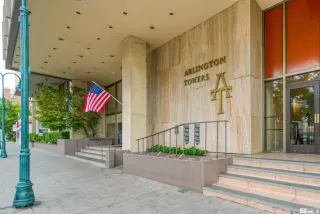 Photo #2: 240005680 Listing 