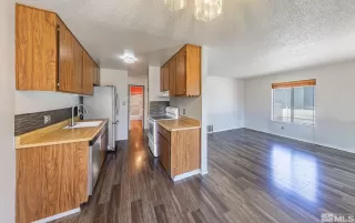 Photo #4: 240005745 Listing