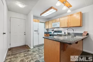 Photo #2: 240005785 Listing 