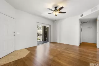 Photo #4: 240005835 Listing