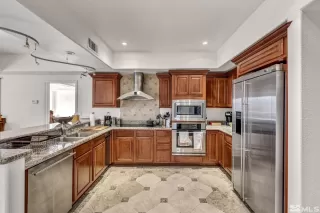 Photo #4: 240005886 Listing