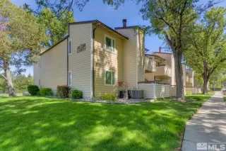 Photo #2: 240005891 Listing 