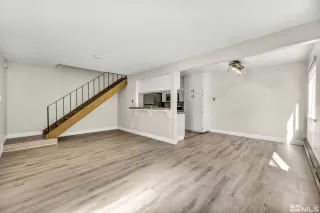 Photo #3: 240005892 Listing