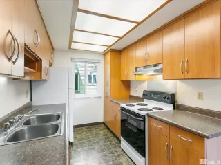 Photo #6: 240005960 Listing