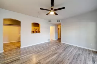 Photo #5: 240006036 Listing 