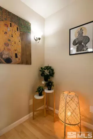 Photo #3: 240006151 Listing 