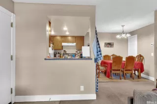 Photo #4: 240006360 Listing