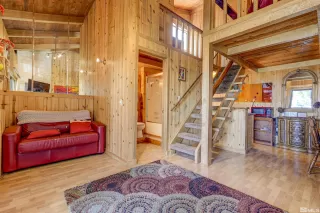 Photo #2: 240006406 Listing