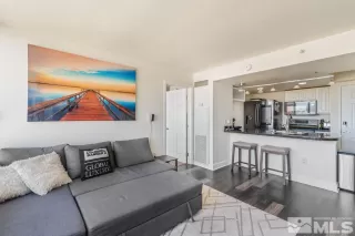 Photo #4: 240006430 Listing 