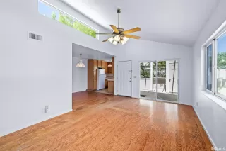 Photo #6: 240006545 Listing 