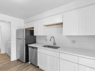 Photo #4: 240006583 Listing