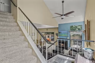 Photo #3: 240006605 Listing 