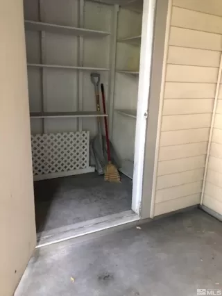 Photo #5: 240006669 Listing