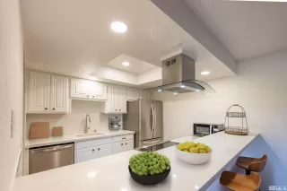 Photo #3: 240006771 Listing 