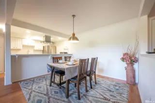 Photo #5: 240006771 Listing 