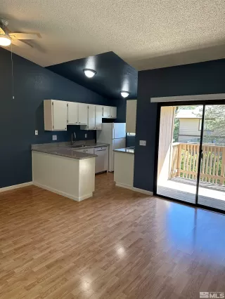 Photo #4: 240006926 Listing 