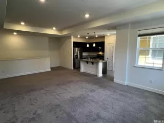 Photo #5: 240006990 Listing