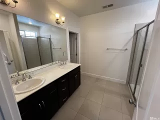 Photo #6: 240006990 Listing