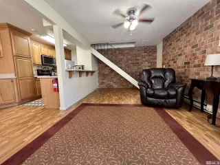 Photo #1: 240007088 Listing