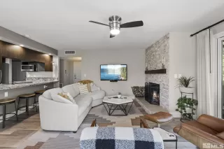 Photo #4: 240007099 Listing