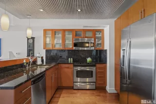 Photo #3: 240007101 Listing 