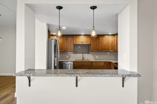 Photo #4: 240007154 Listing 