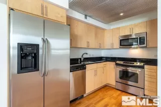 Photo #2: 240007205 Listing