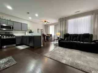 Photo #2: 240007250 Listing