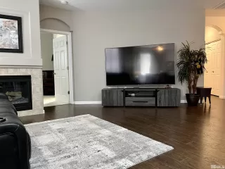 Photo #3: 240007250 Listing