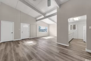 Photo #6: 240007290 Listing 