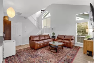 Photo #6: 240007383 Listing 