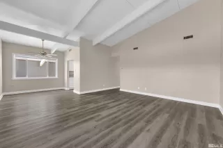 Photo #6: 240007508 Listing