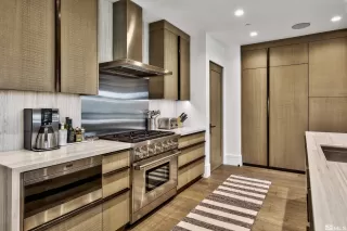 Photo #6: 240007509 Listing 