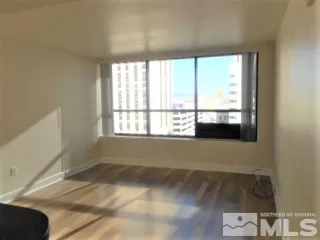 Photo #2: 240007585 Listing 