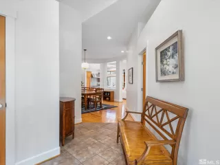 Photo #4: 240007587 Listing 